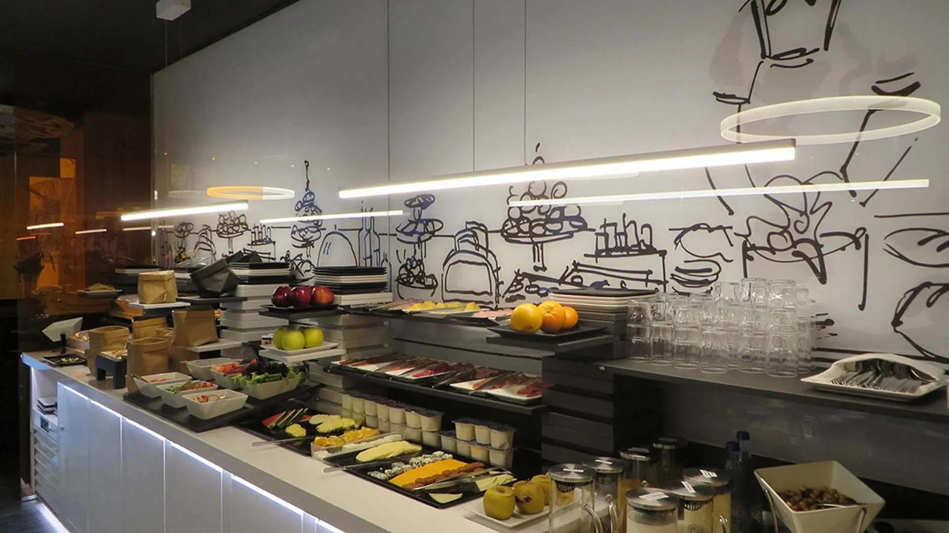 Evenia Rossello Hotel Barcelona 4*,